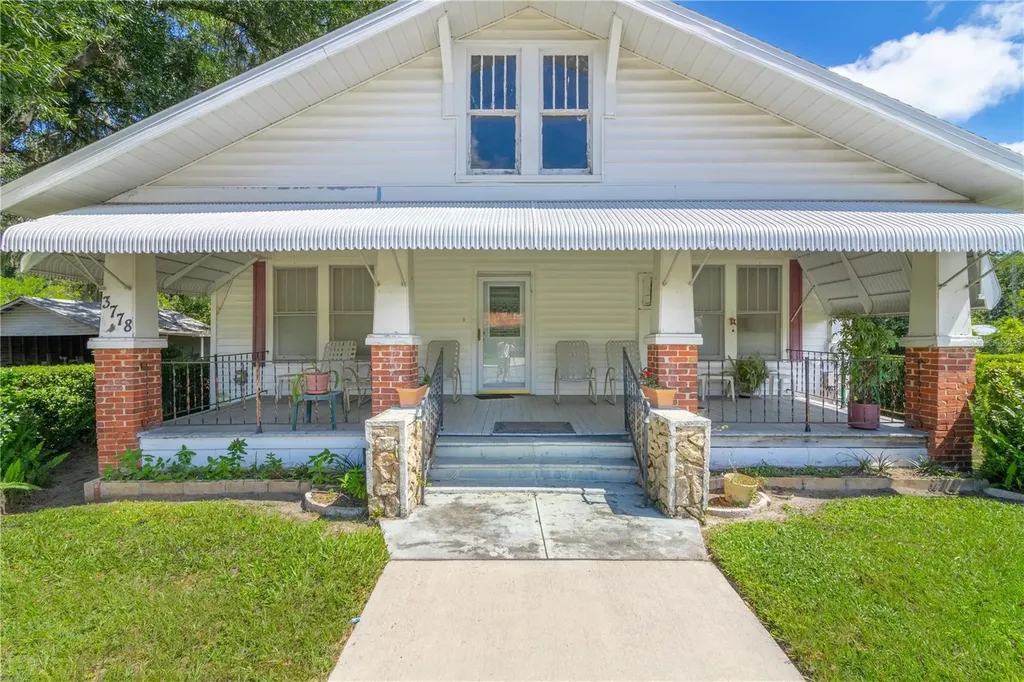 3778 E C-466 Road Oxford FL 34484
