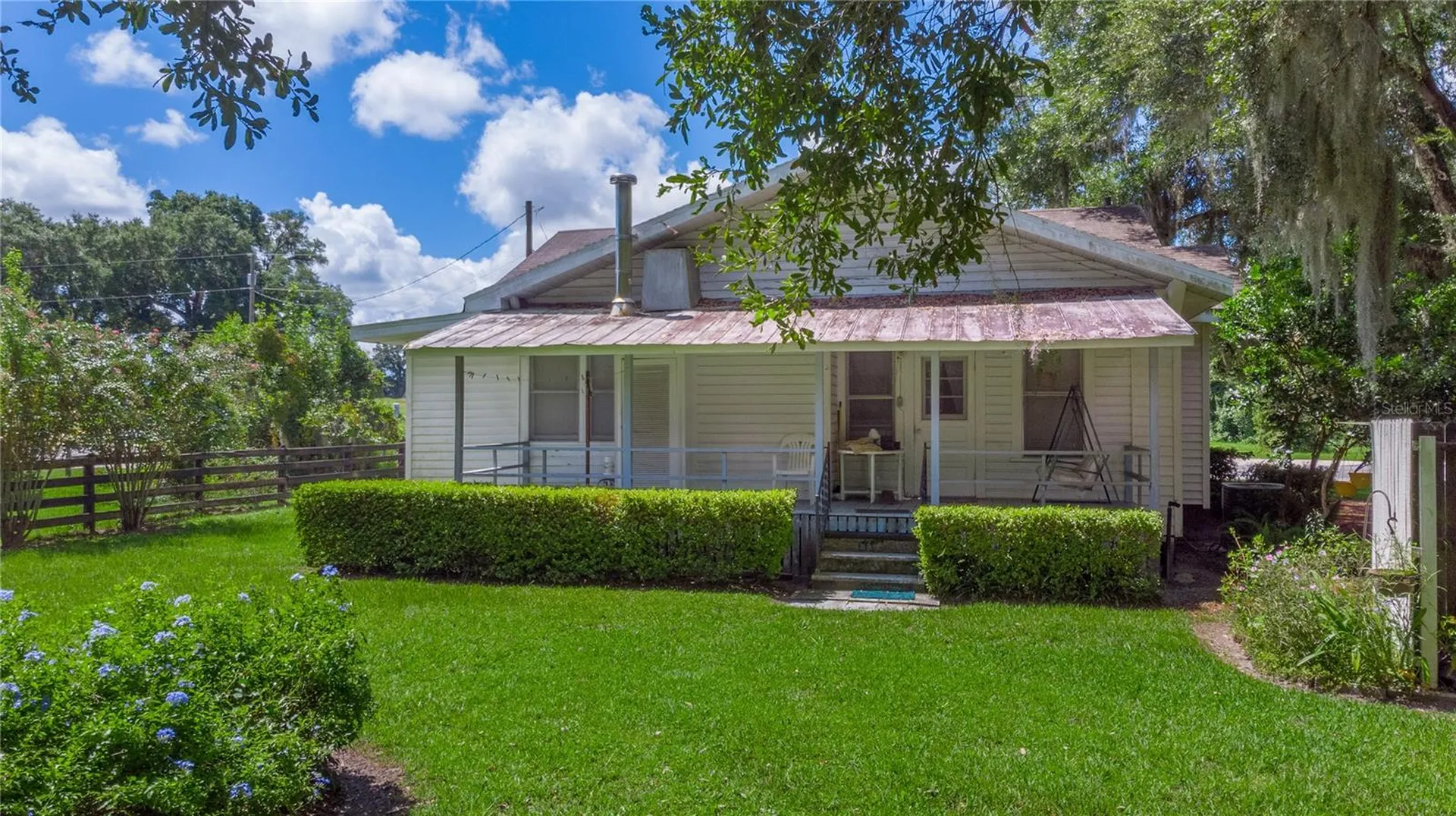 3778 E C-466 Road Oxford FL 34484