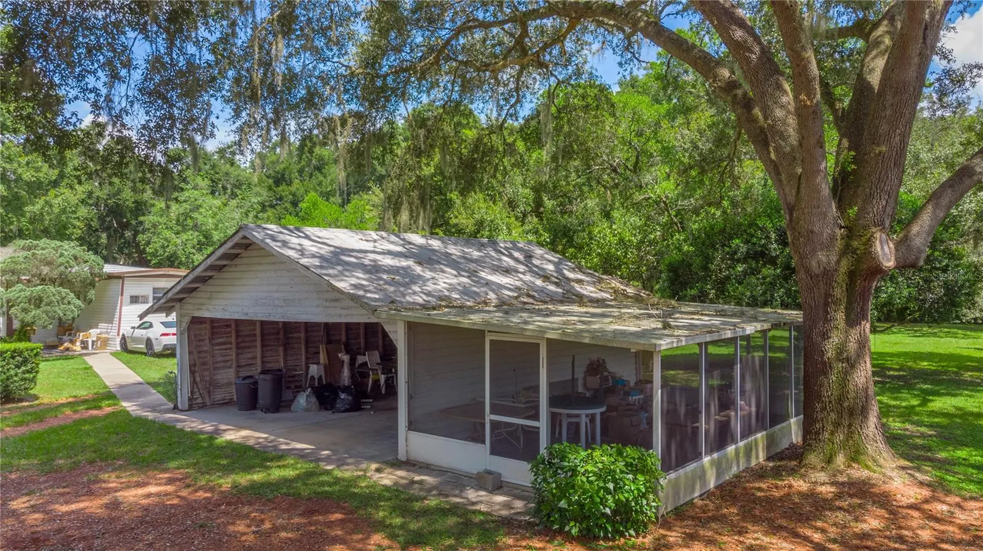 3778 E C-466 Road Oxford FL 34484