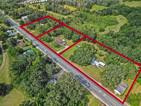 3778 E C-466 Road Oxford FL 34484
