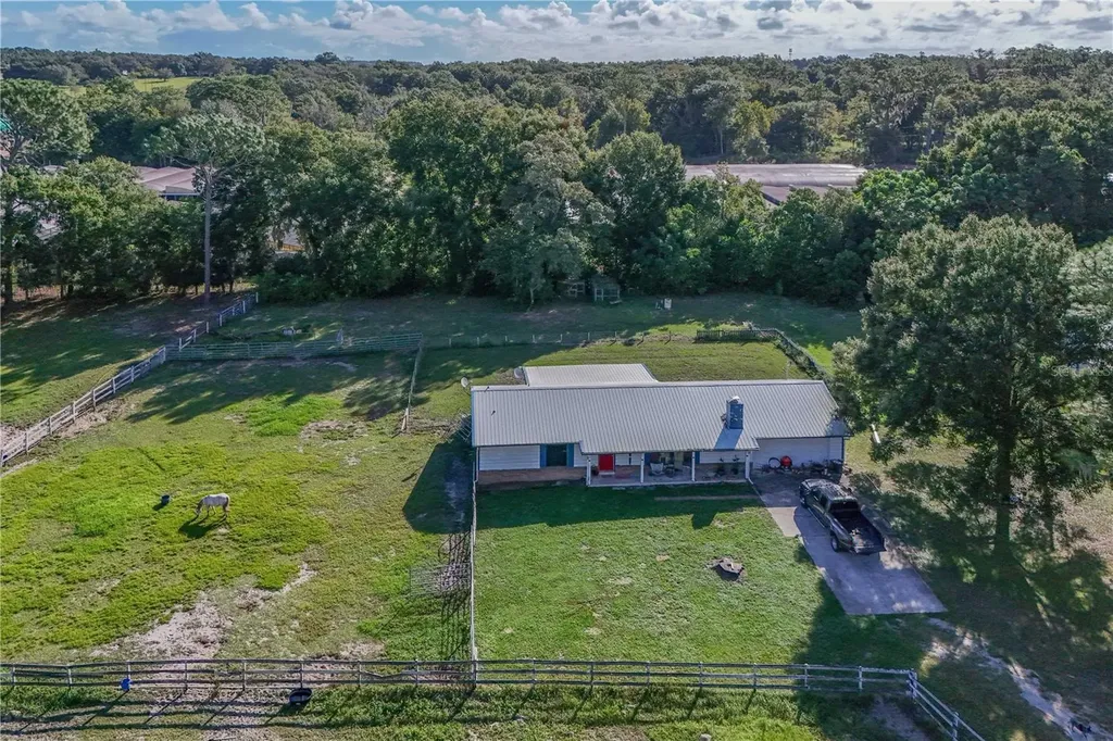 3243 W Kelly Park Road Apopka FL 32712