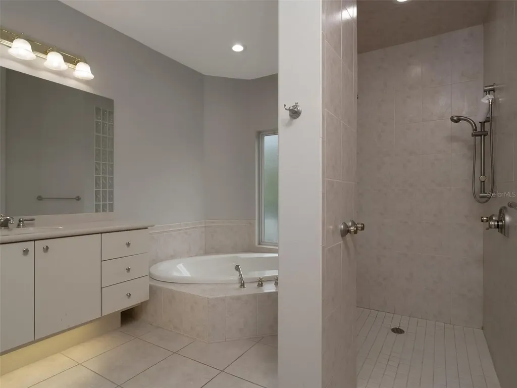 11901 NW 83rd Terrace Reddick FL 32686