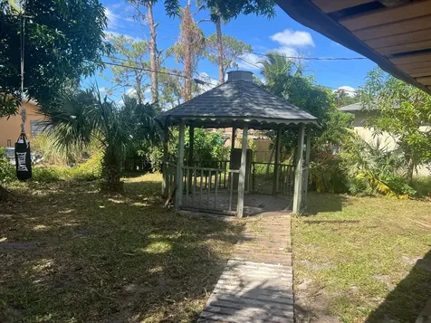 5456 9th Avenue Fort Myers FL 33907