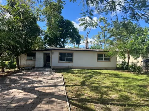 5456 9th Avenue Fort Myers FL 33907