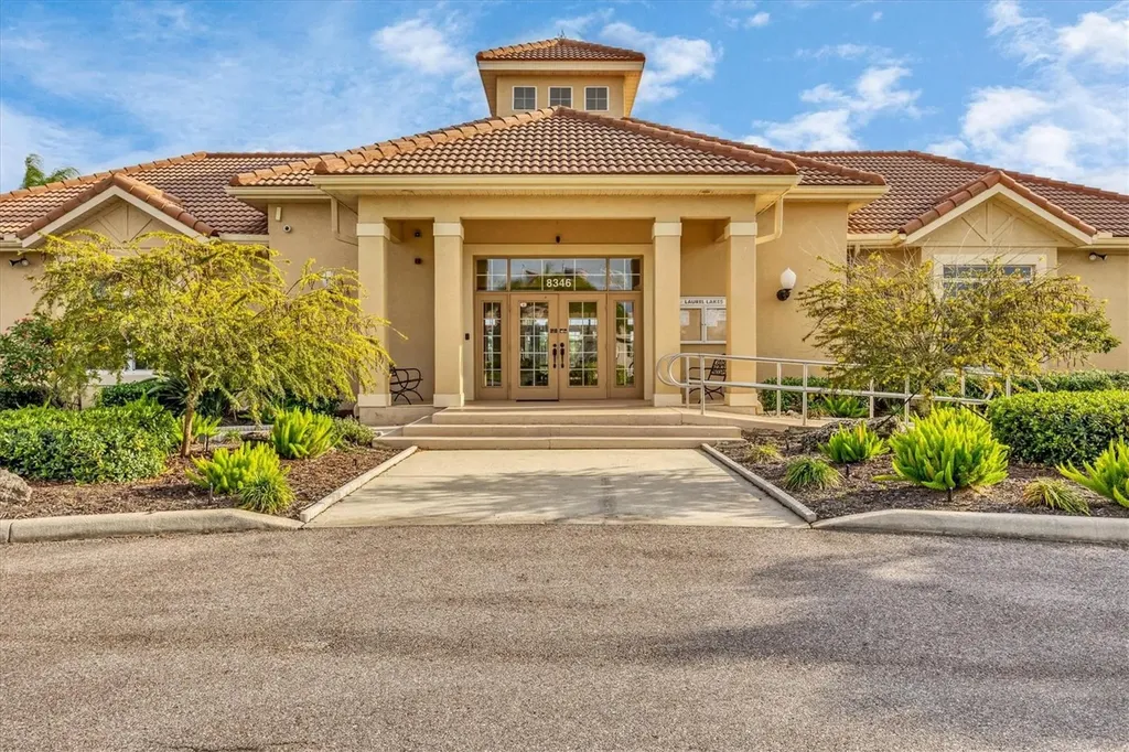 2921 Seasons Boulevard Sarasota FL 34240