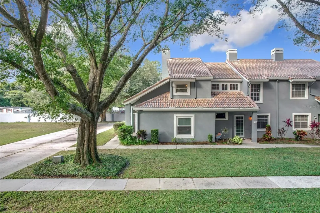 4523 Oak Arbor Circle Orlando FL 32808