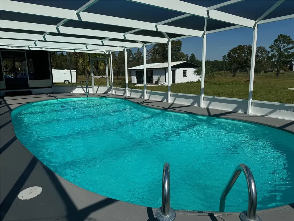 9437 N Singapore Avenue Dunnellon FL 34433
