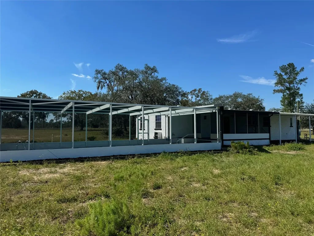 9437 N Singapore Avenue Dunnellon FL 34433