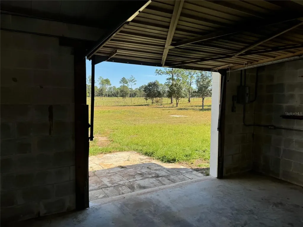 9437 N Singapore Avenue Dunnellon FL 34433
