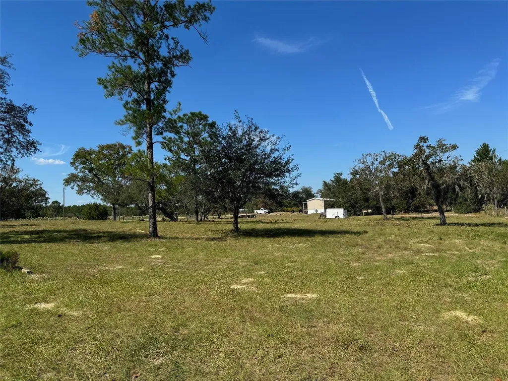 9437 N Singapore Avenue Dunnellon FL 34433
