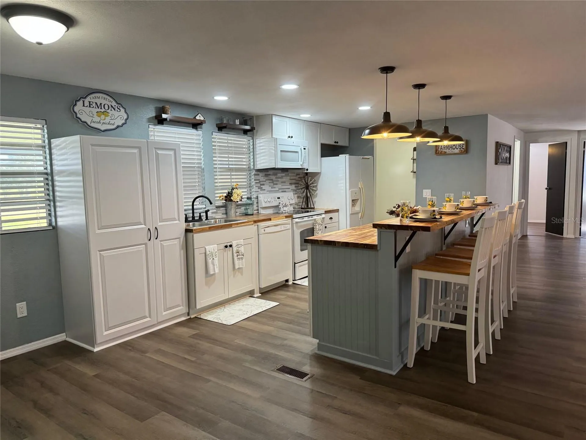9437 N Singapore Avenue Dunnellon FL 34433