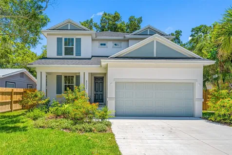8032 27th Avenue N St Petersburg FL 33710
