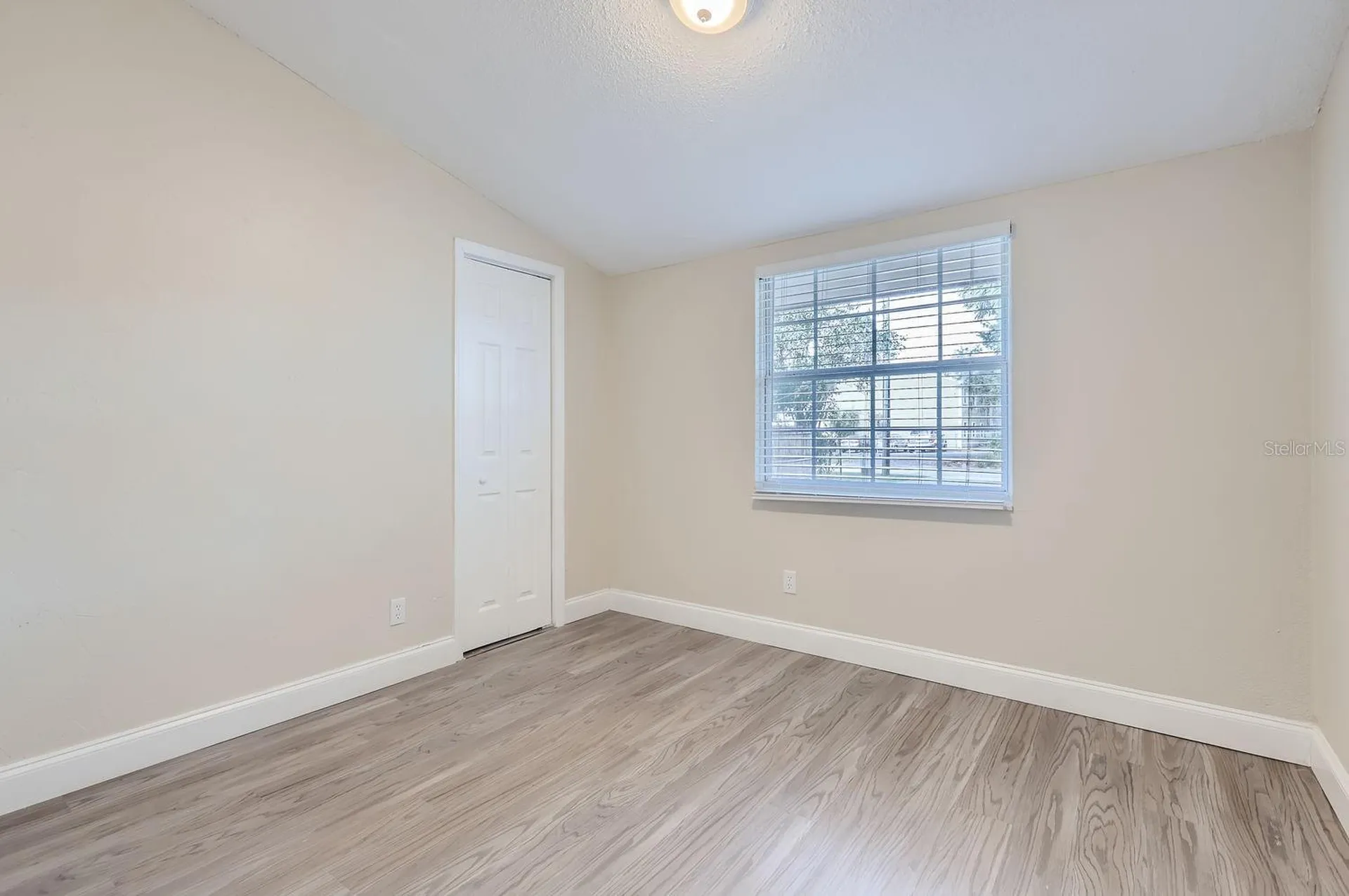 524 E Church Street Deland FL 32724