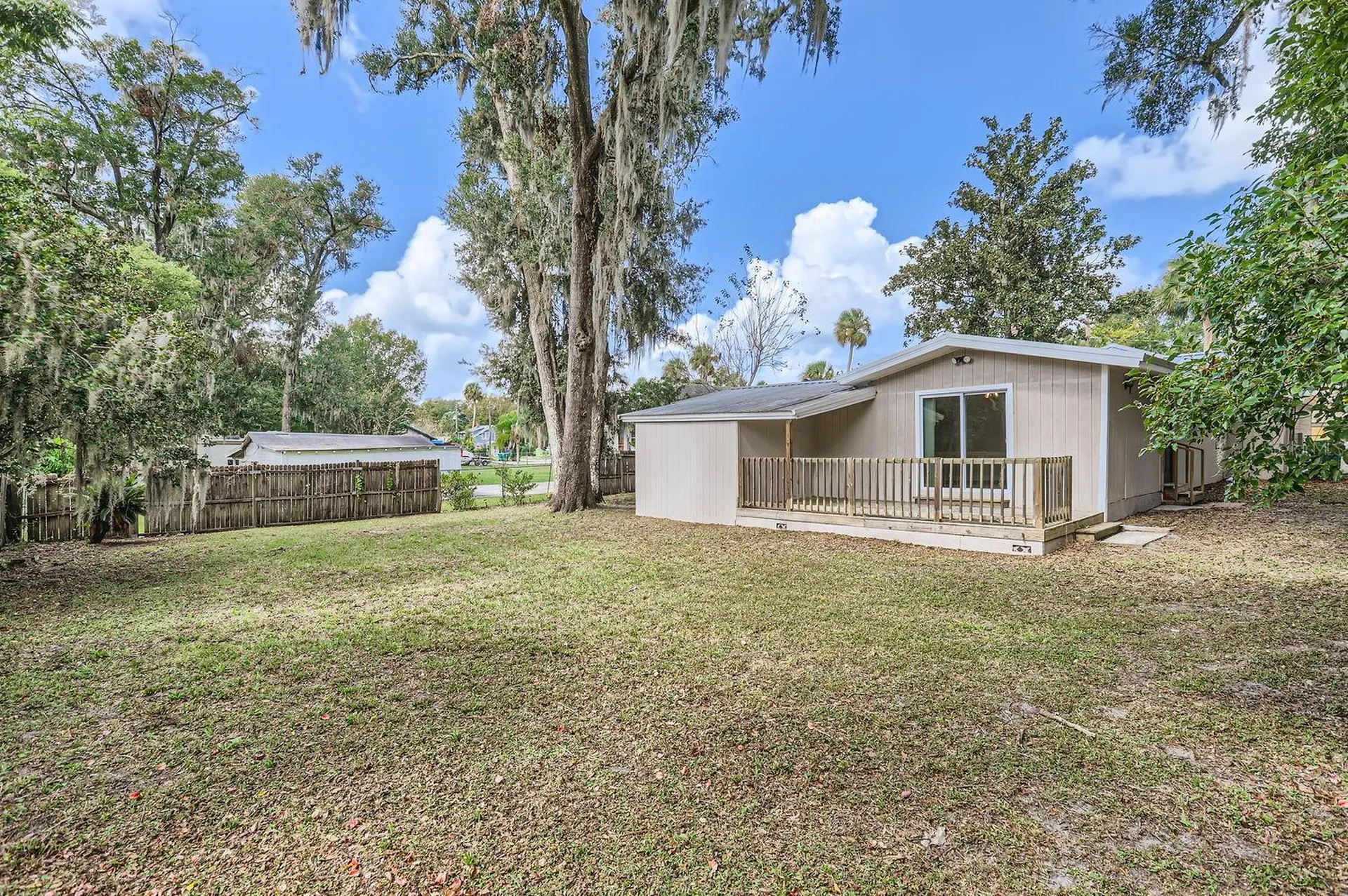 524 E Church Street Deland FL 32724