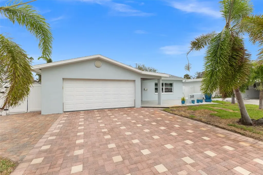 3618 Bayshore Boulevard NE St Petersburg FL 33703