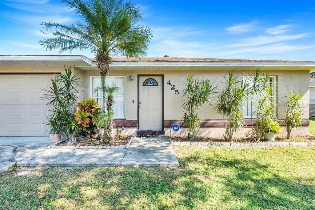 425 Honey Bee Lane Polk City FL 33868