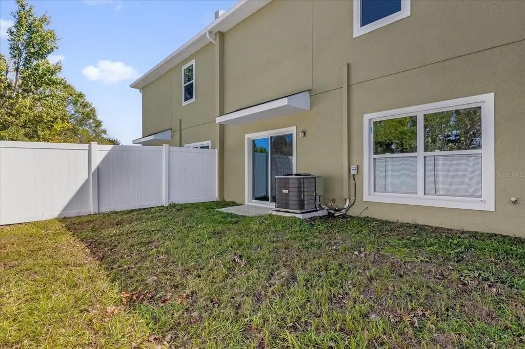 454 Lake Shore Parkway Davenport FL 33896