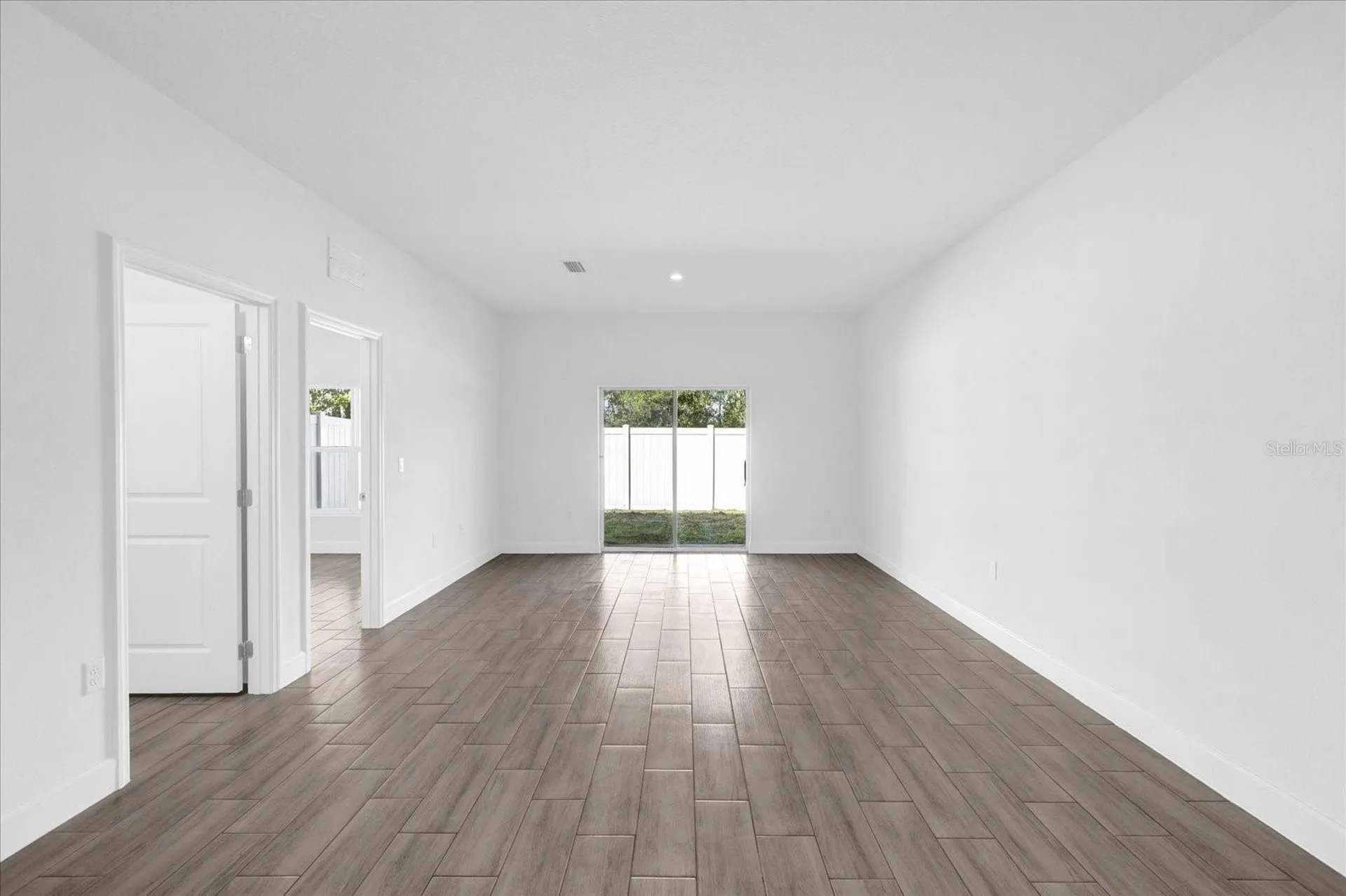 454 Lake Shore Parkway Davenport FL 33896
