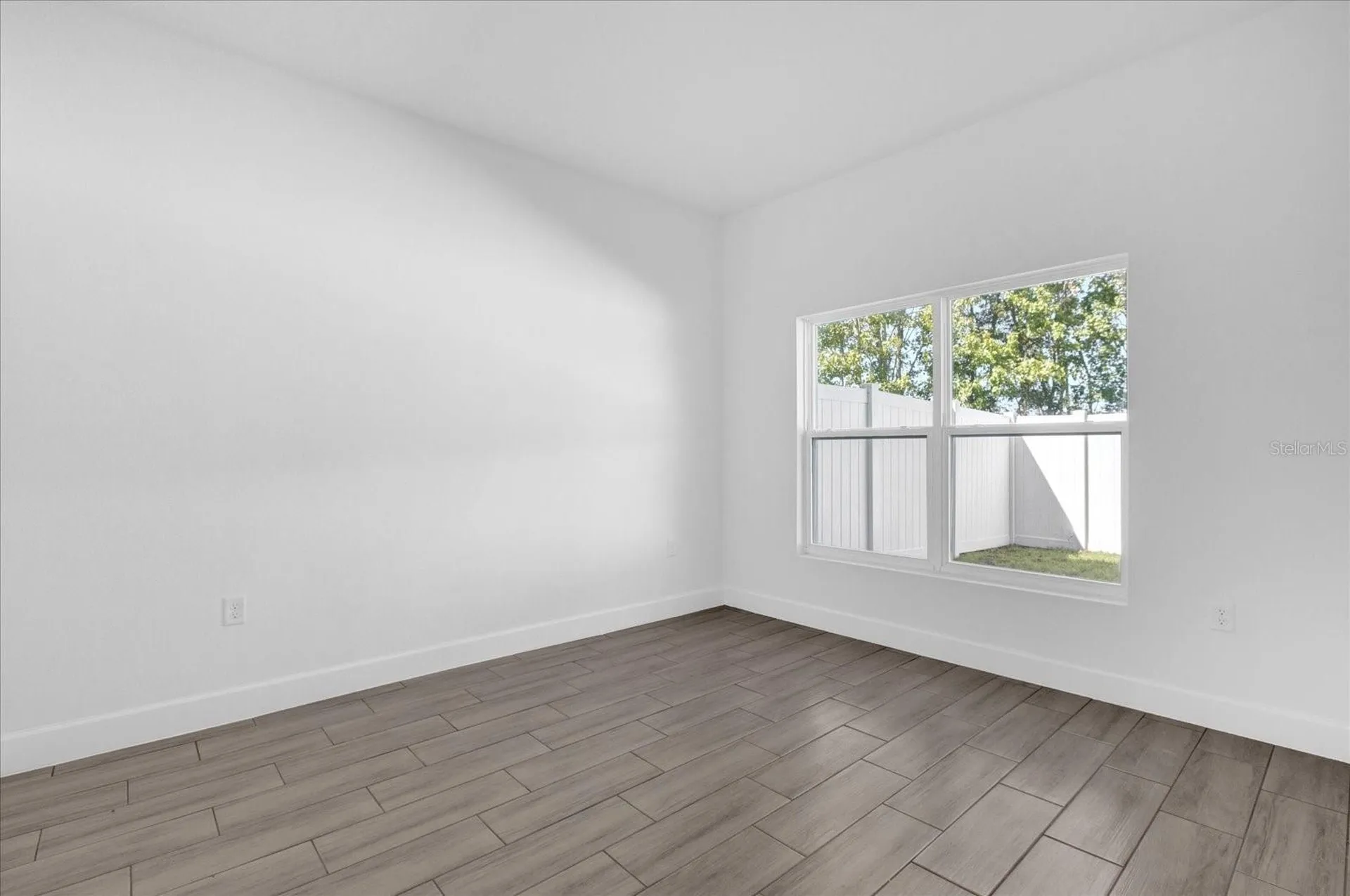454 Lake Shore Parkway Davenport FL 33896