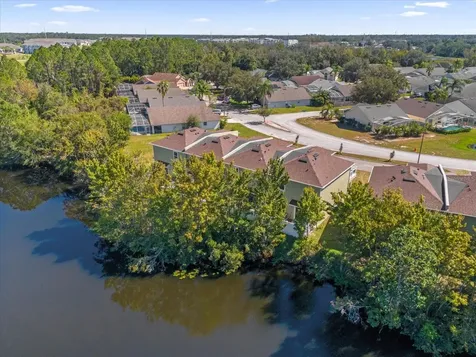454 Lake Shore Parkway Davenport FL 33896
