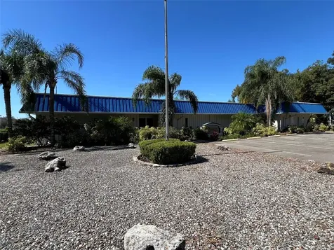 4941 4th Street Zephyrhills FL 33542