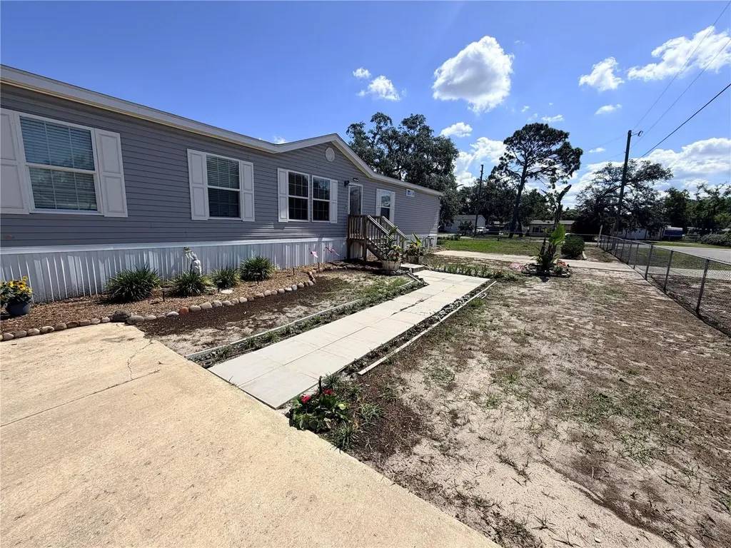 9811 Bud Street Hudson FL 34669