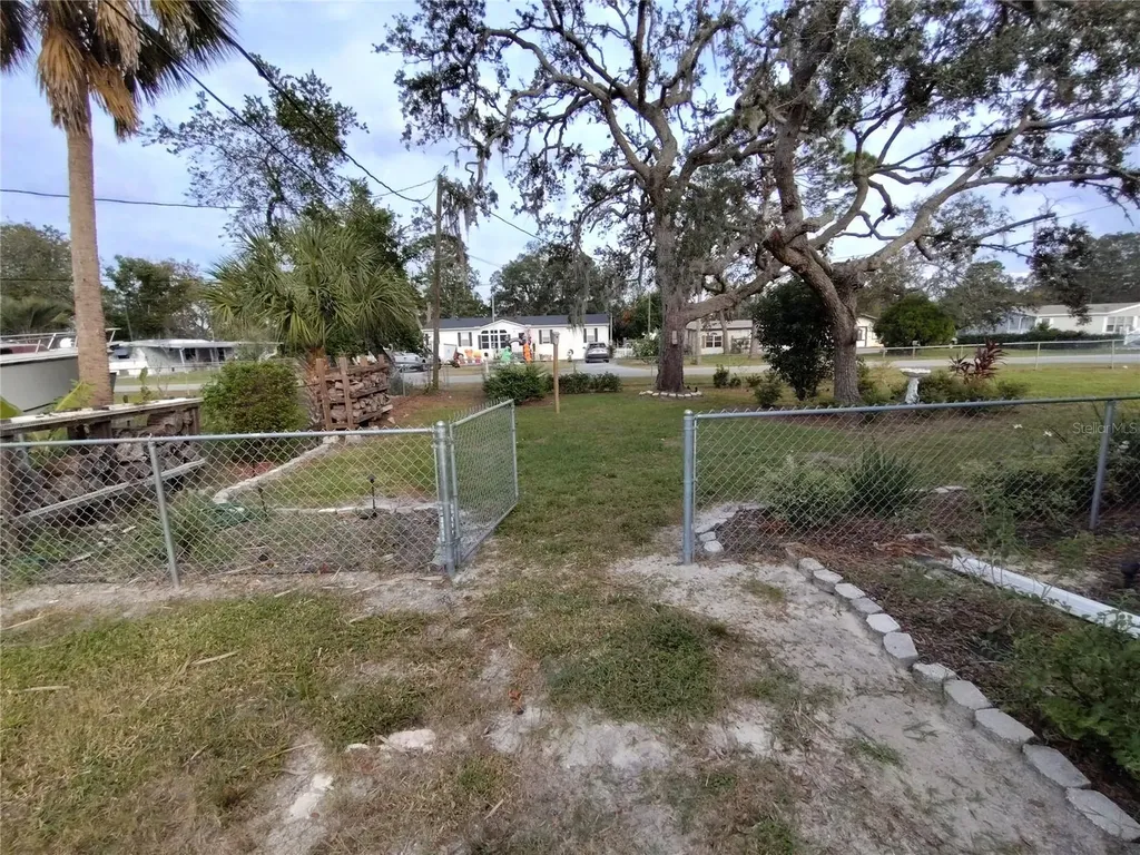 9811 Bud Street Hudson FL 34669