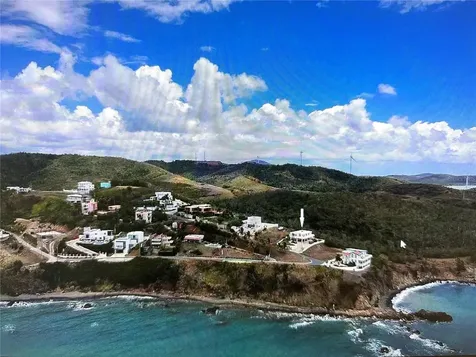 38 Flor Marina Mar Caribe Naguabo PR 00718