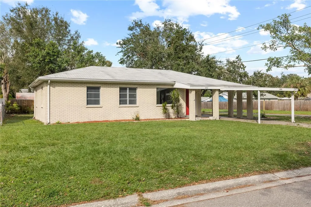 4001 W Wallace Avenue Tampa FL 33611