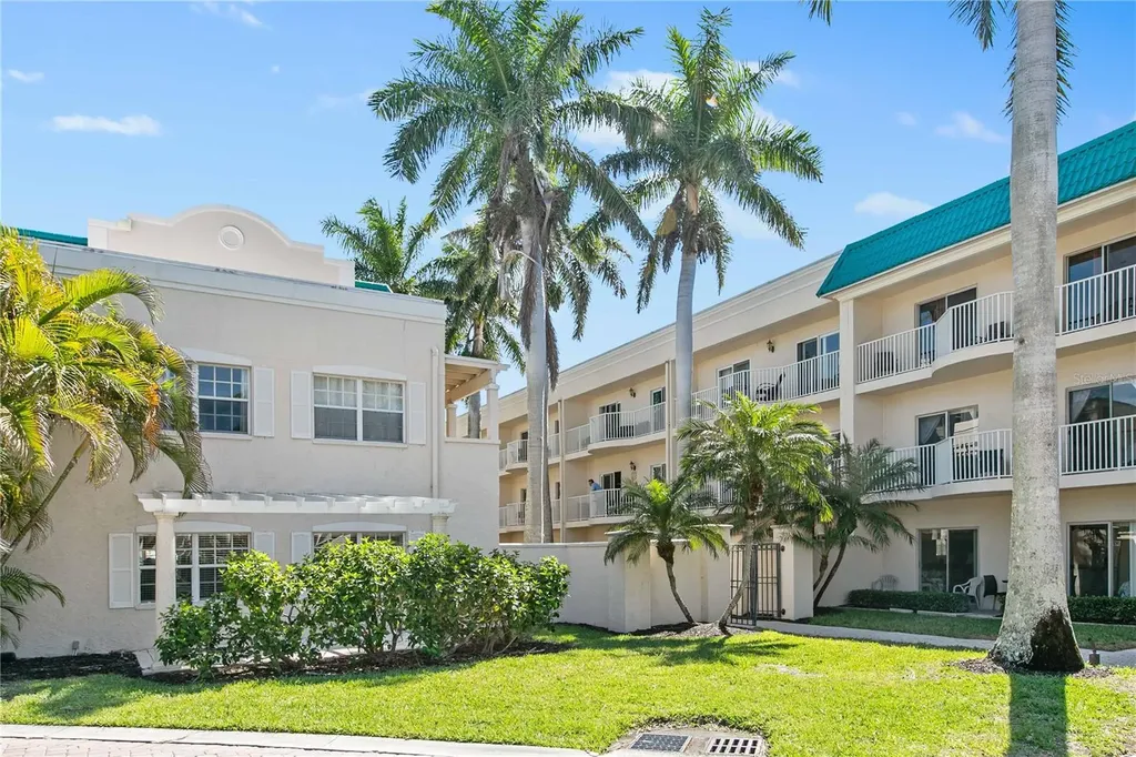 5961 Midnight Pass Road Sarasota FL 34242