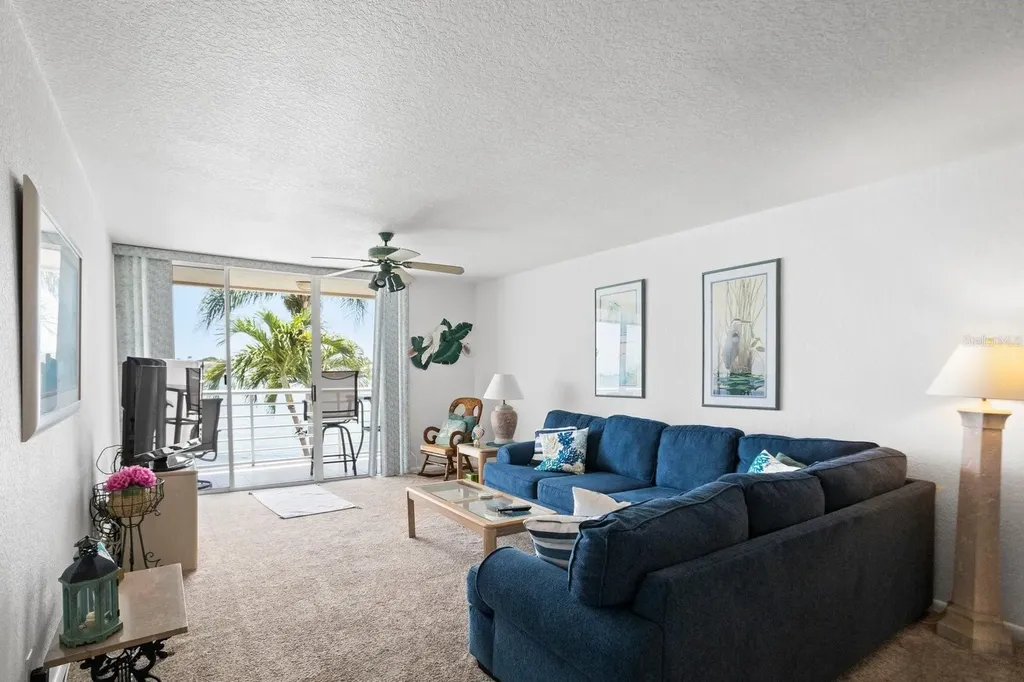 6093 Bahia Del Mar Circle St Petersburg FL 33715