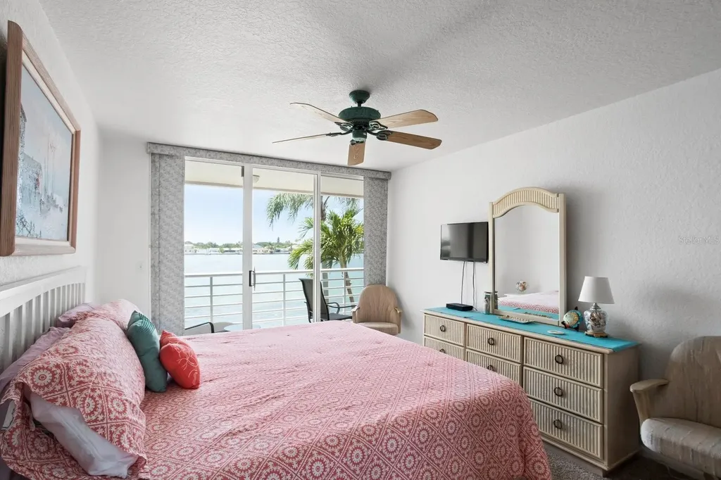 6093 Bahia Del Mar Circle St Petersburg FL 33715