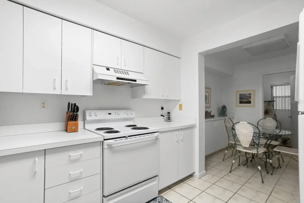 6093 Bahia Del Mar Circle St Petersburg FL 33715