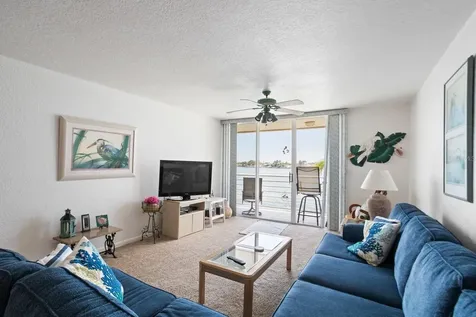 6093 Bahia Del Mar Circle St Petersburg FL 33715