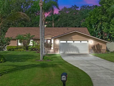 6056 Twin Lakes Drive Oviedo FL 32765