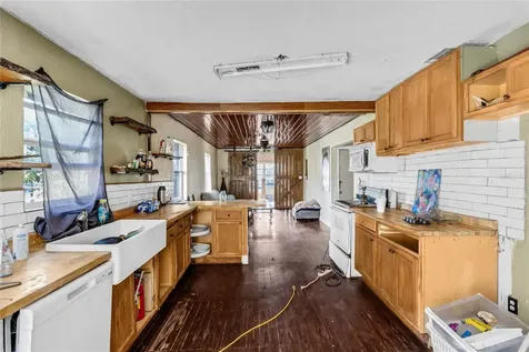 47 Graner Drive Frostproof FL 33843