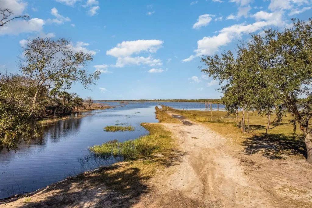 Lake Harney Woods Boulevard Osteen FL 32764
