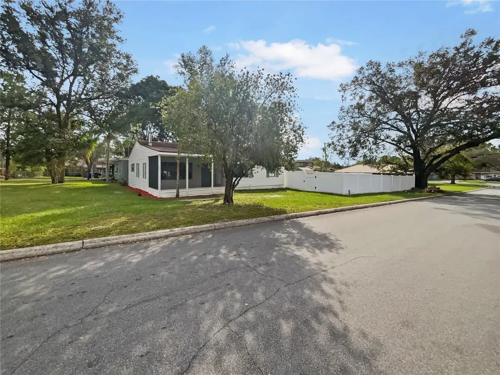 303 Carleton Street Lakeland FL 33803