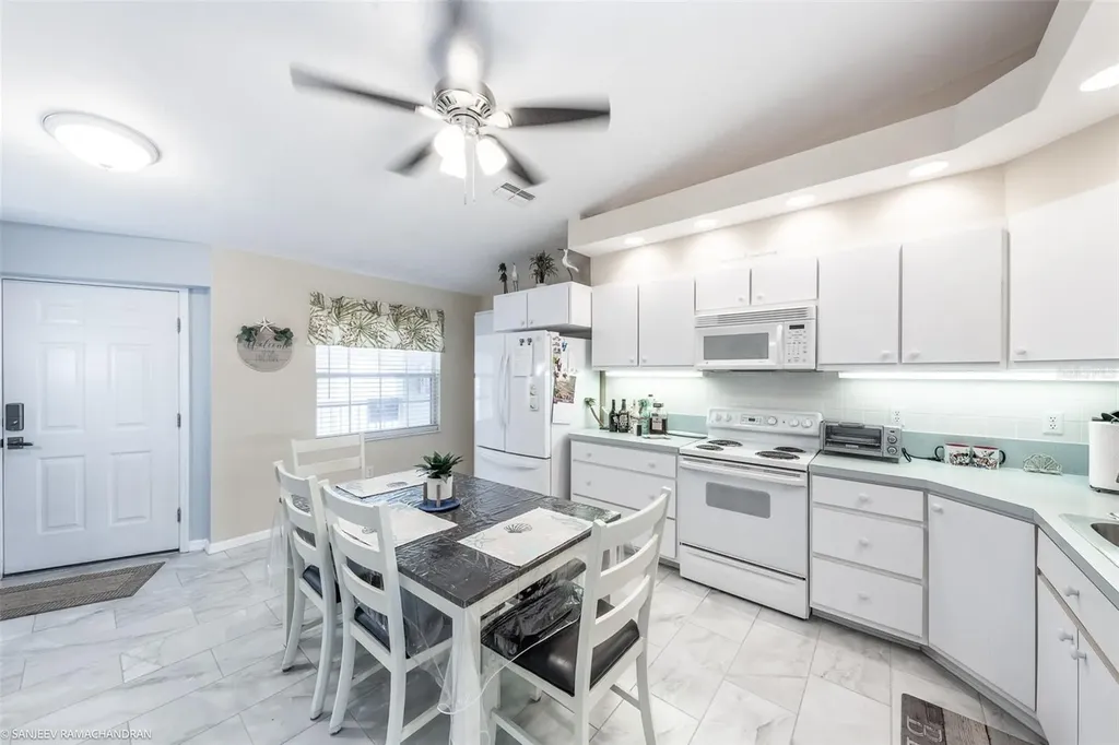 11644 SW Egret Circle Lake Suzy FL 34269