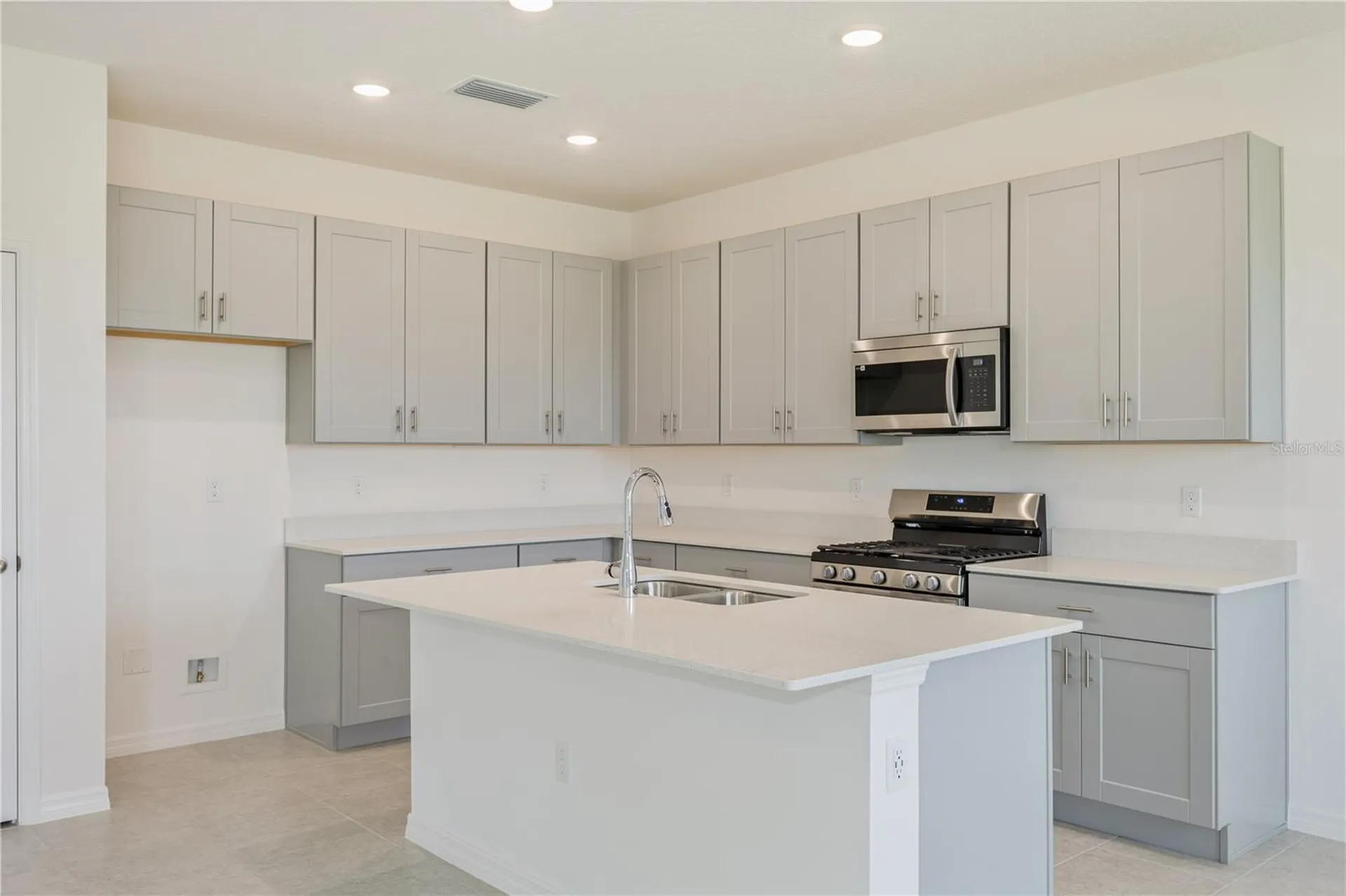 3106 Windswept Wildwood FL 34785