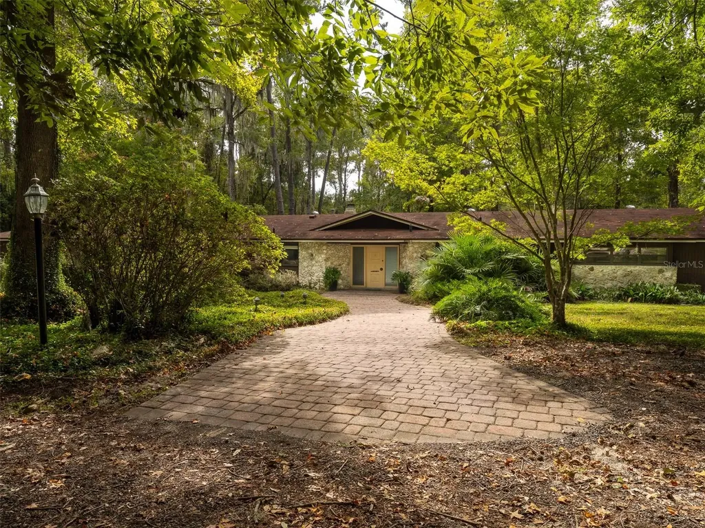 5915 NW 27th Avenue Gainesville FL 32606