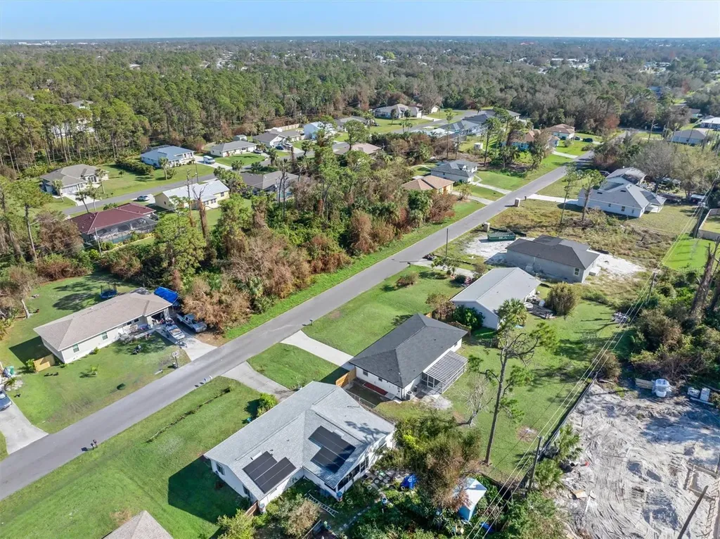 18289 Eblis Avenue Port Charlotte FL 33948