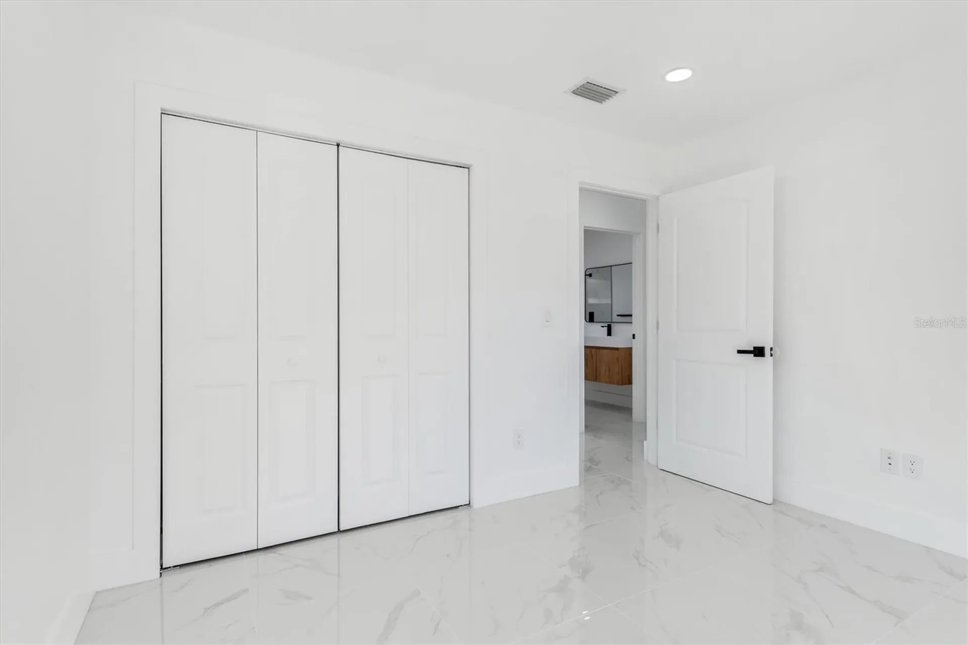 18289 Eblis Avenue Port Charlotte FL 33948