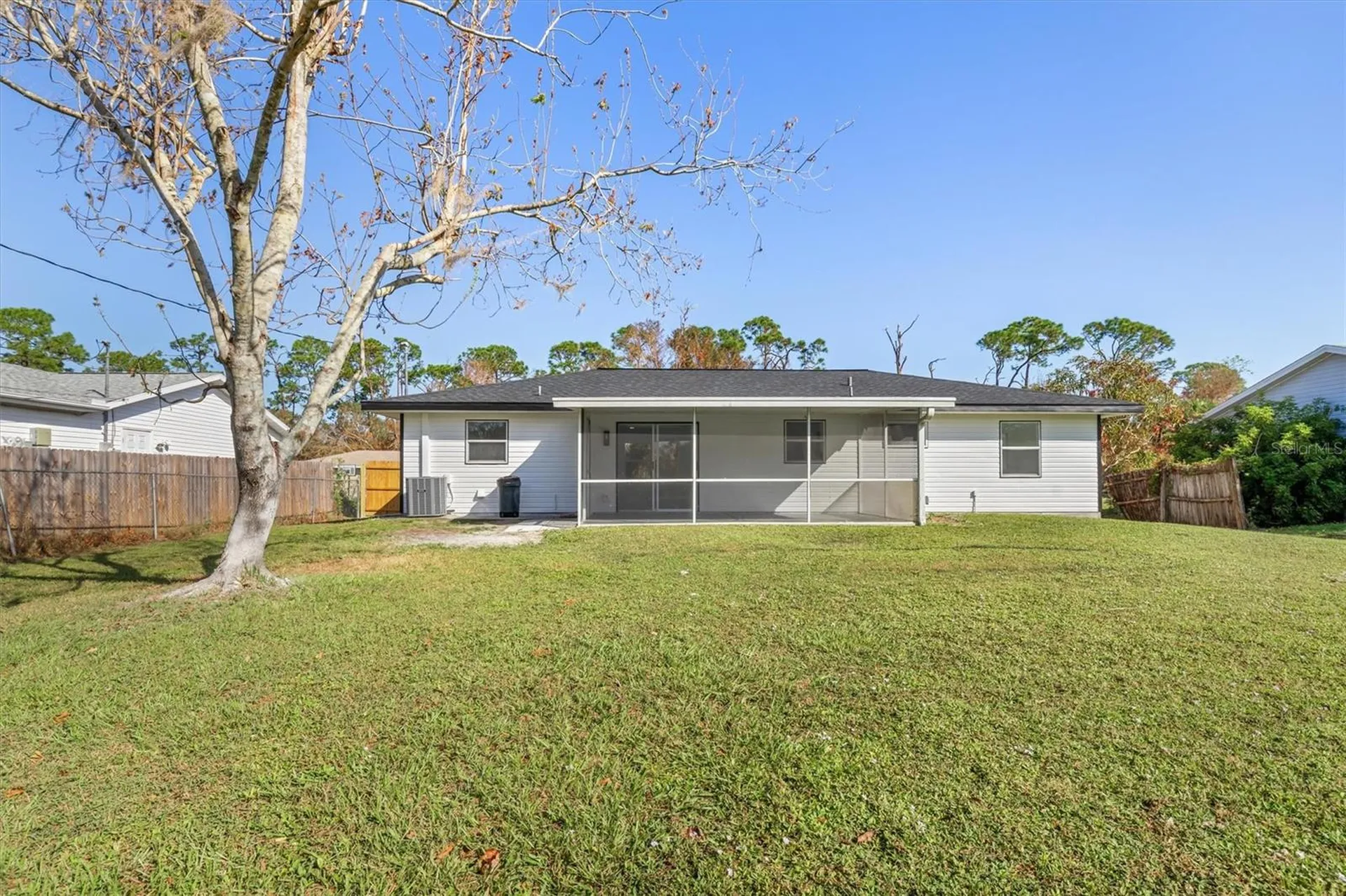 18289 Eblis Avenue Port Charlotte FL 33948
