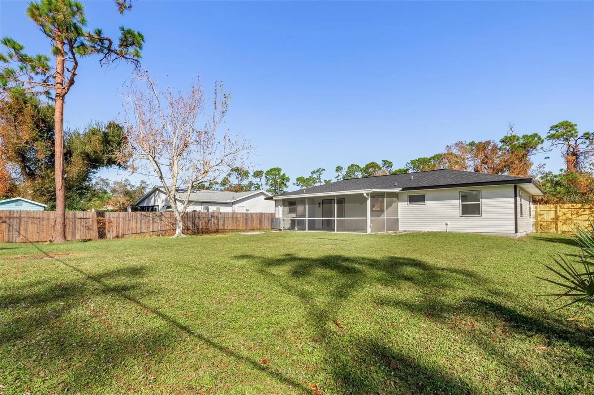 18289 Eblis Avenue Port Charlotte FL 33948