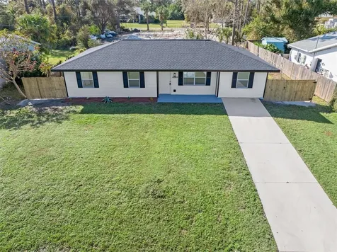 18289 Eblis Avenue Port Charlotte FL 33948