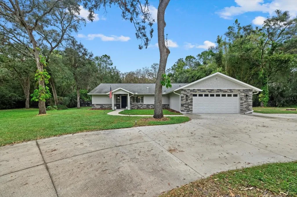 25053 Oaks Boulevard Land O Lakes FL 34639
