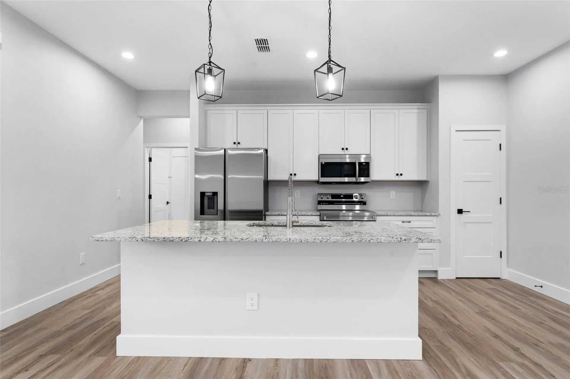 405 N Mcdonald Avenue Deland FL 32724