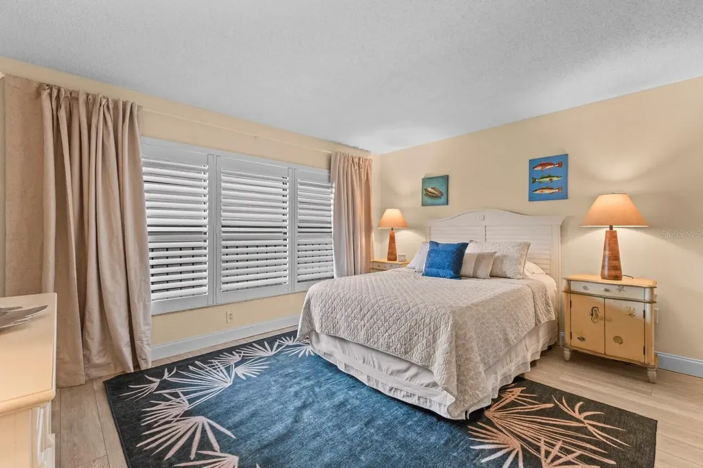 1001 Benjamin Franklin Drive Sarasota FL 34236