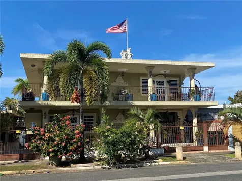 Carolina PR 00983